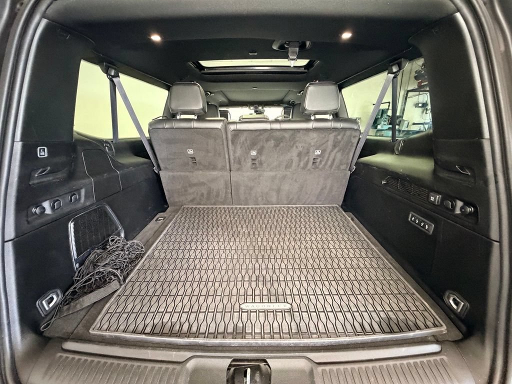 Used 2024 Jeep Wagoneer L 4WD w/ Premium Group I image 8