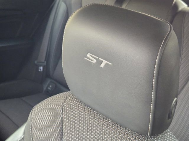 Used 2022 Buick Envision Preferred w/ Sport Touring Package FWD image 14