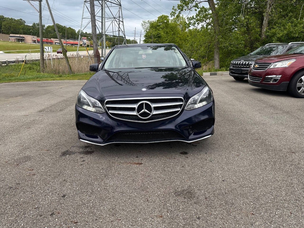 Used 2014 Mercedes-Benz E 350 4MATIC Sedan image 9