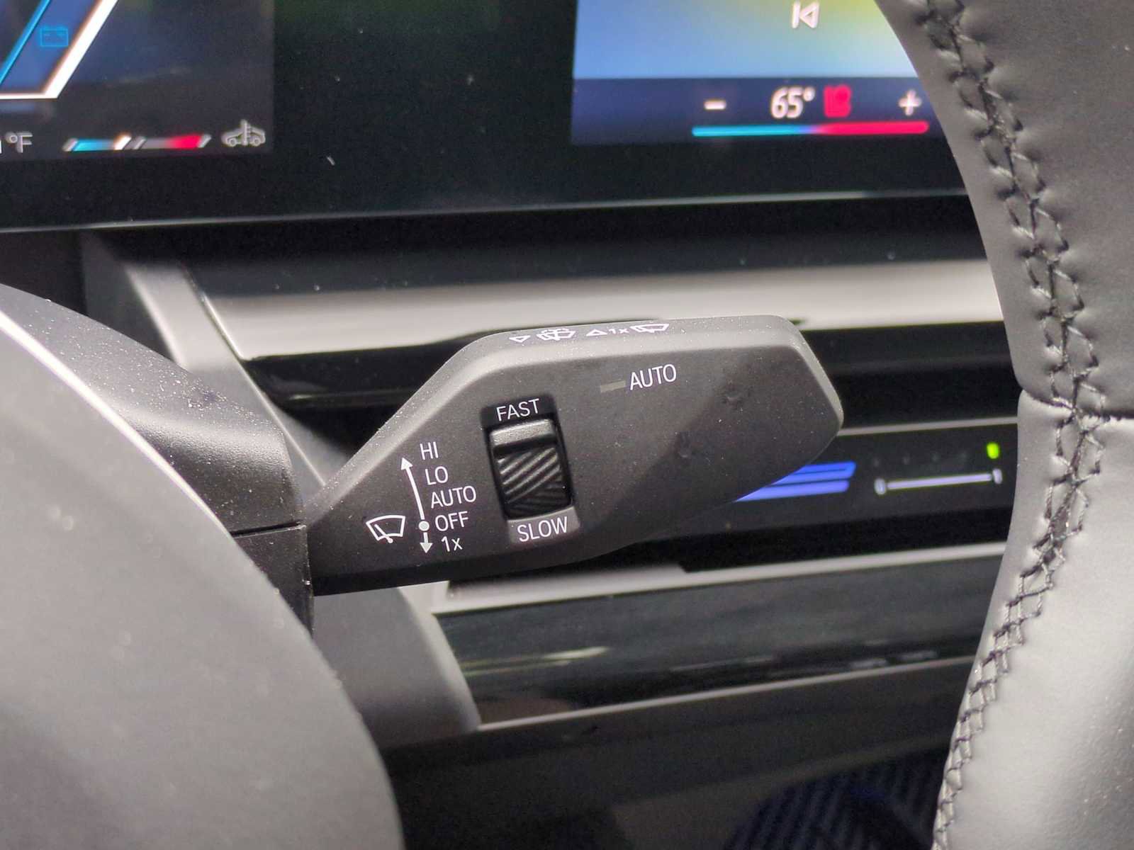 Certified 2025 BMW 530i xDrive w/ Premium Package image 28