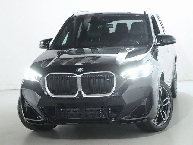 Used 2025 BMW X1 M35i image 3