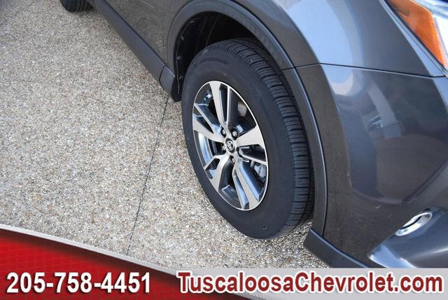 Used 2018 Toyota RAV4 XLE image 12