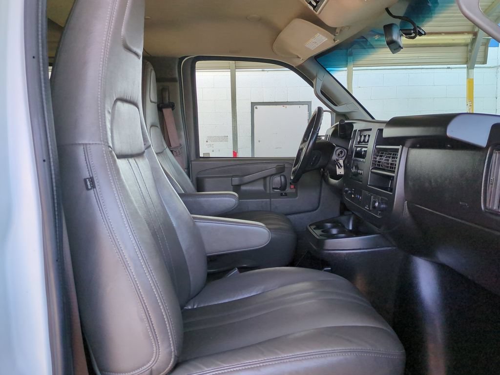 Used 2023 Chevrolet Express 3500 LS RWD image 34