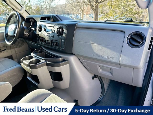 Used 2011 Ford E-350 and Econoline 350 XLT image 29