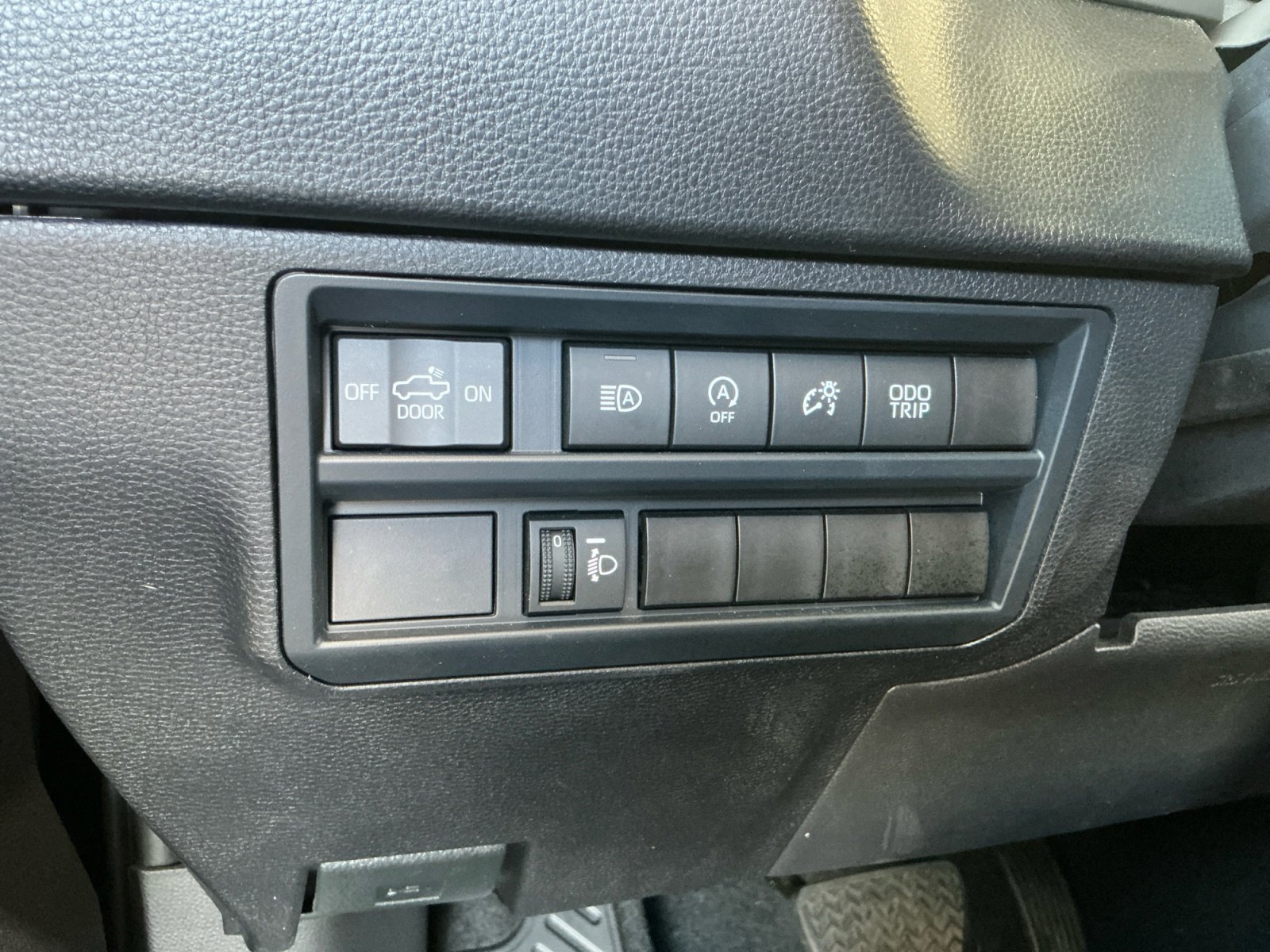 Used 2025 Toyota Tundra SR5 AWD/4WD image 31