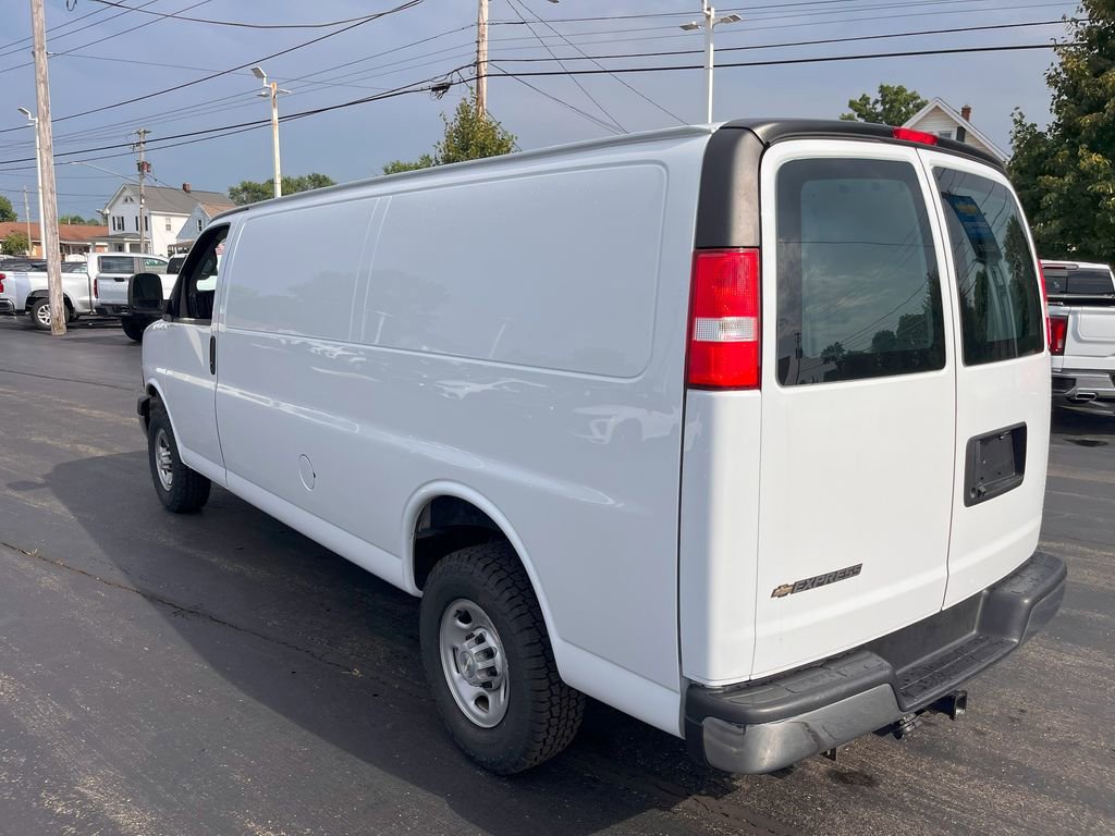 Used 2023 Chevrolet Express 2500 Extended w/ Chrome Appearance Package image 13