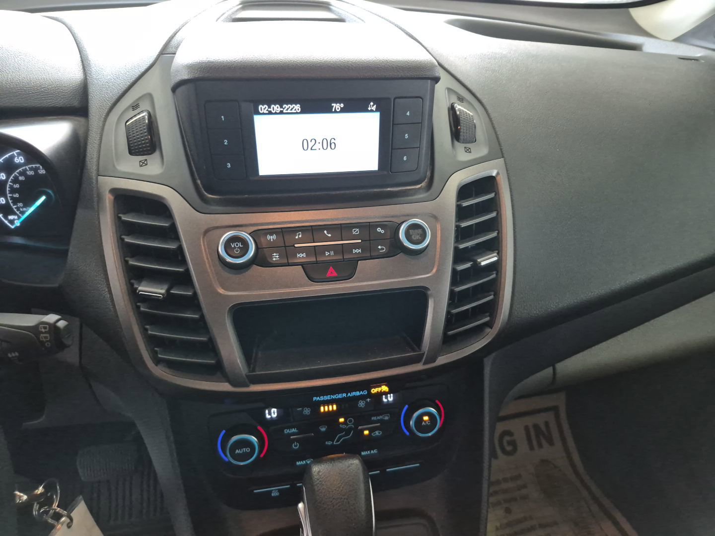 Used 2020 Ford Transit Connect XL image 11