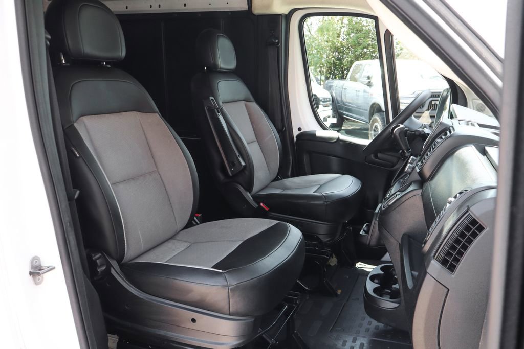 Used 2025 RAM ProMaster 2500 w/ Convenience Group FWD image 40