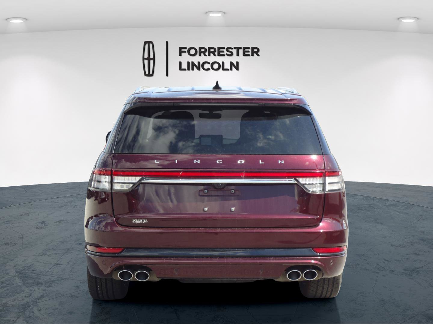 Used 2021 Lincoln Aviator Grand Touring w/ Equipment Group 301A image 4