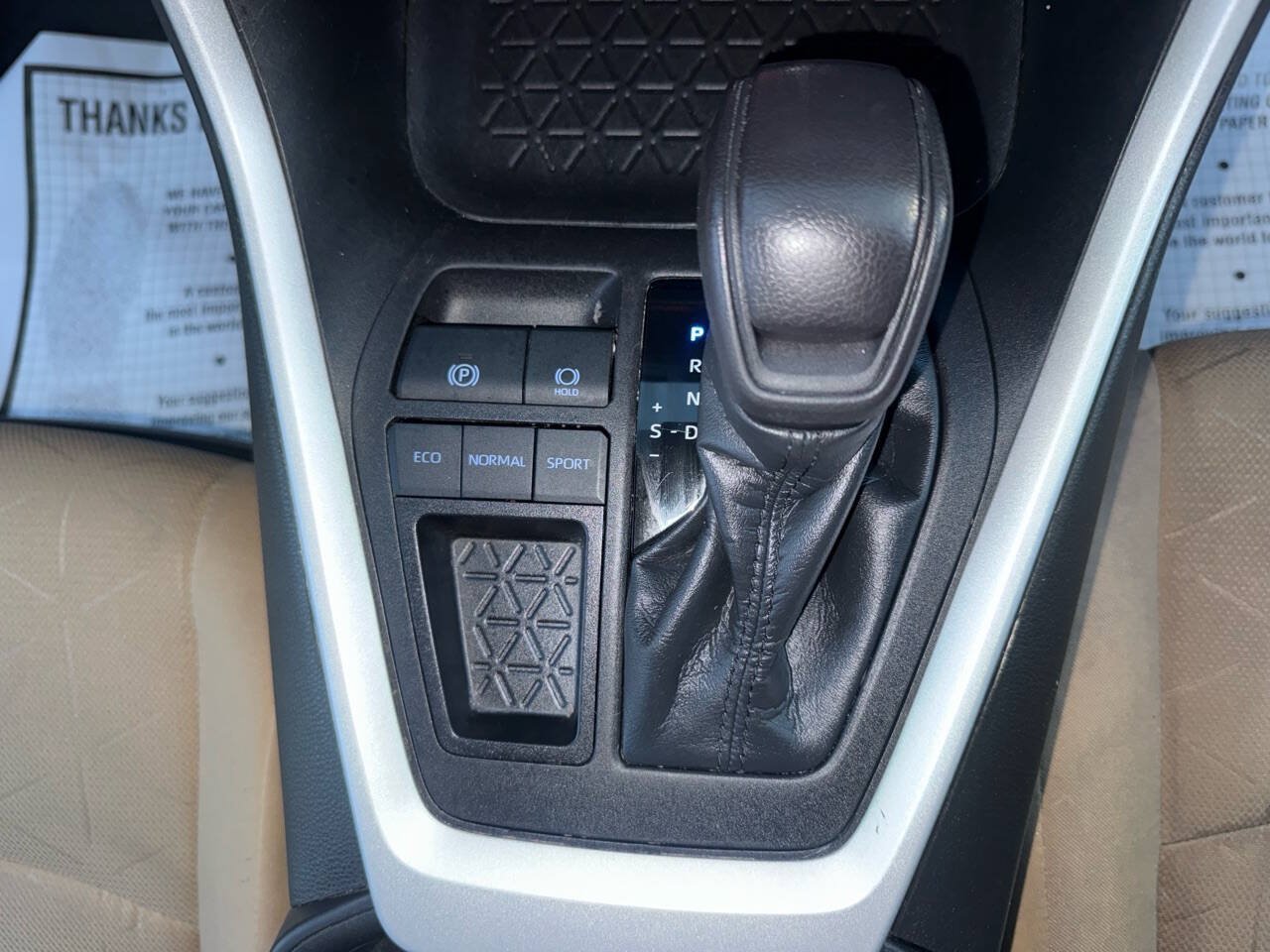 Used 2021 Toyota RAV4 XLE FWD image 13