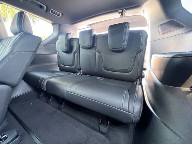 New 2025 Nissan Armada PRO-4X image 37