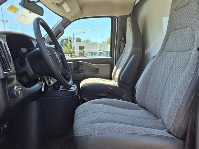 New 2025 Chevrolet Express 3500 w/ Power Convenience Package image 8