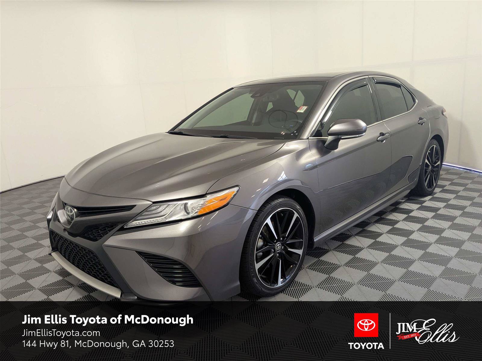 Certified 2020 Toyota Camry XSE FWD image 1