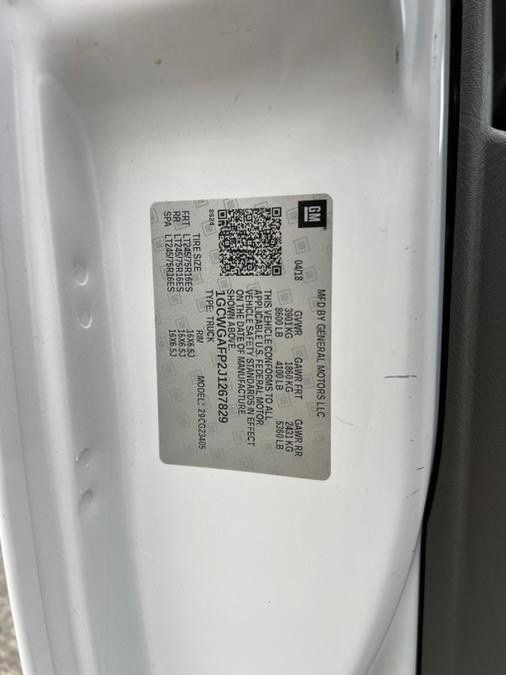 Used 2018 Chevrolet Express 2500 image 39