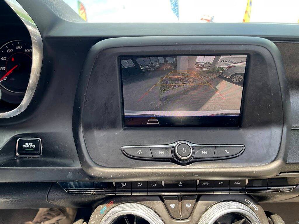 Used 2020 Chevrolet Camaro LT image 18