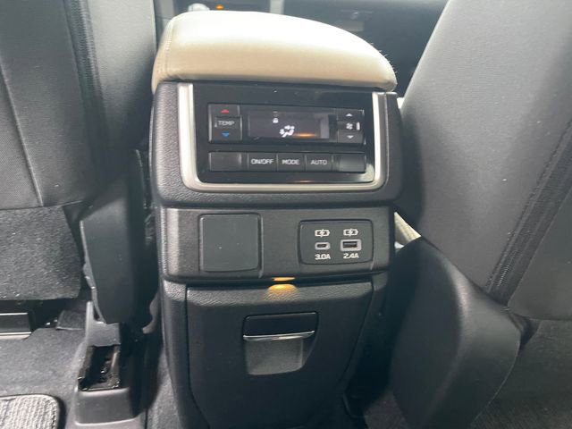 Used 2023 Subaru Ascent Premium w/ Convenience Package AWD/4WD image 19