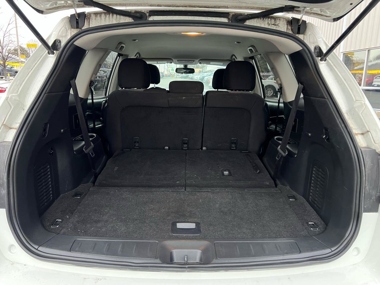 Used 2018 Nissan Pathfinder SV AWD/4WD image 13