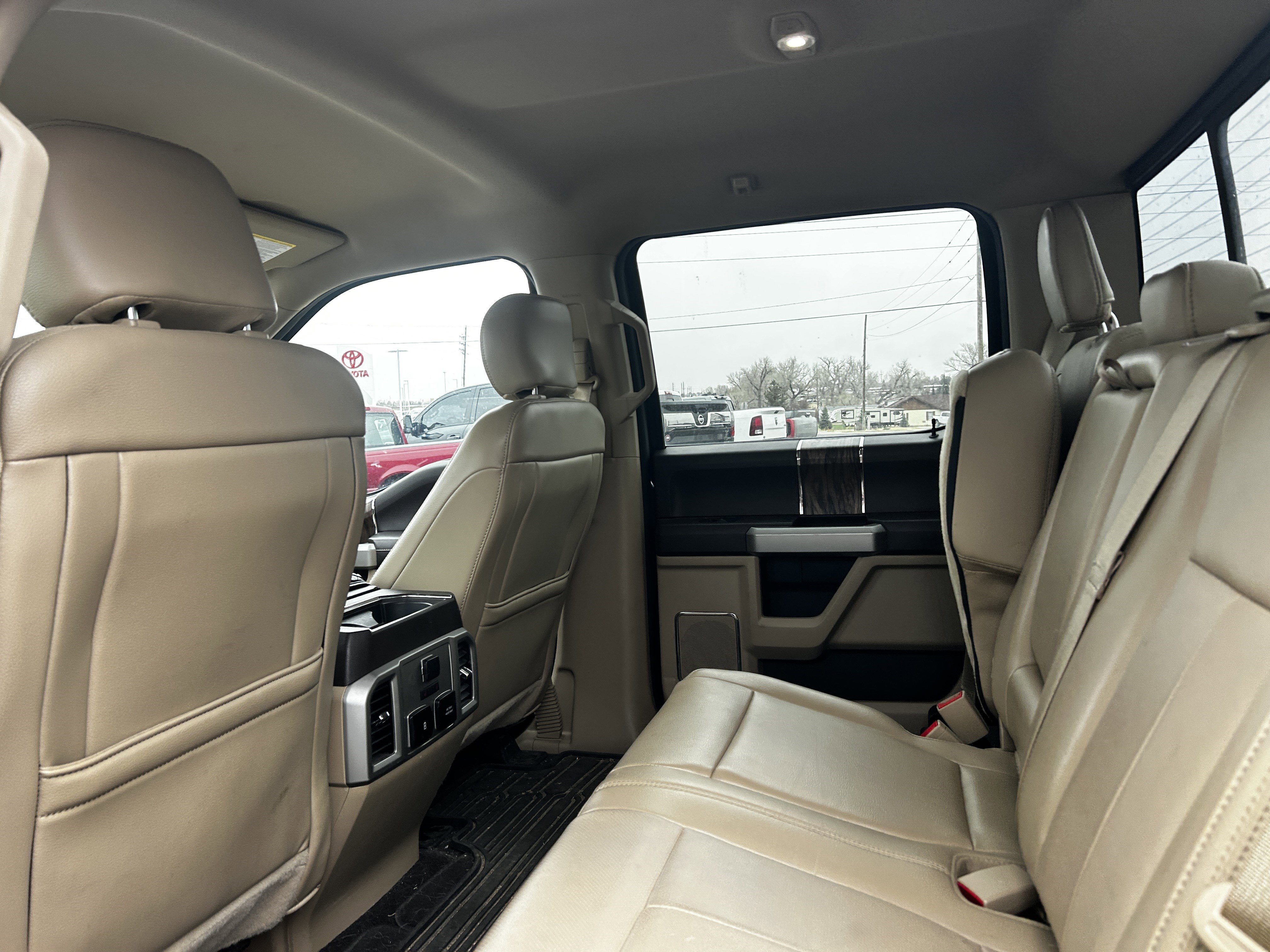 Used 2018 Ford F150 Lariat w/ Equipment Group 502A Luxury AWD/4WD image 10