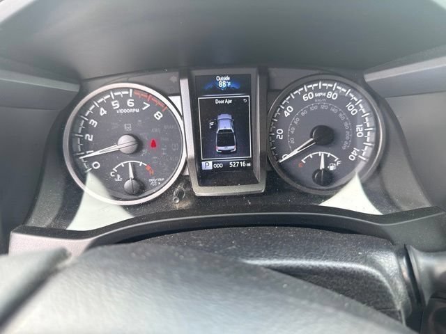 Used 2021 Toyota Tacoma TRD Off-Road AWD/4WD image 41