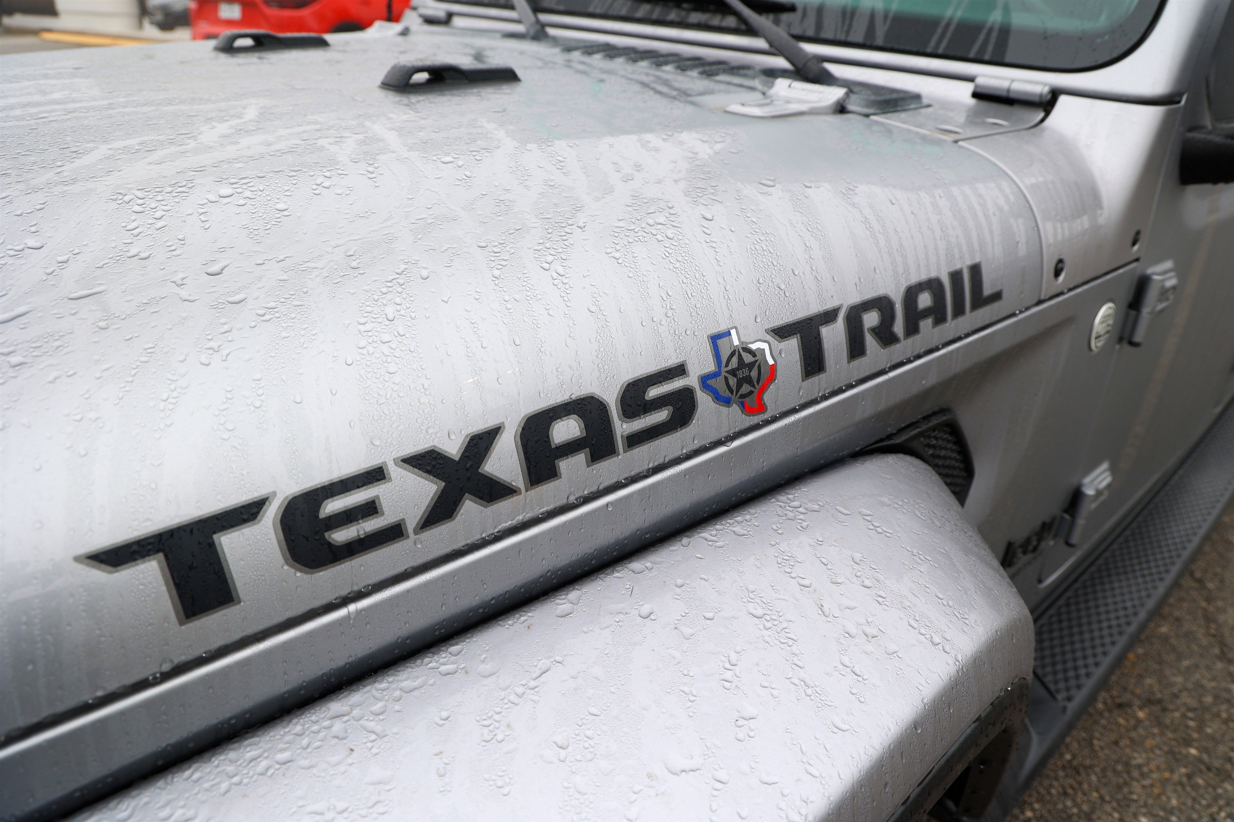 Used 2021 Jeep Gladiator Sport image 16