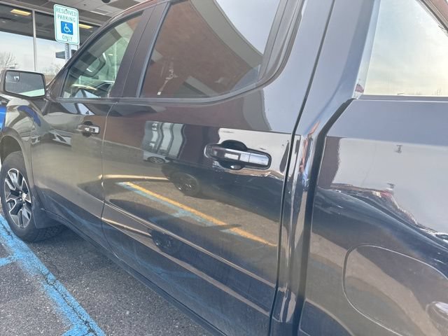 Used 2023 Chevrolet Silverado 1500 LT AWD/4WD image 17