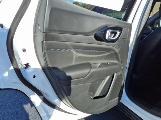 New 2026 Jeep Compass Latitude image 10