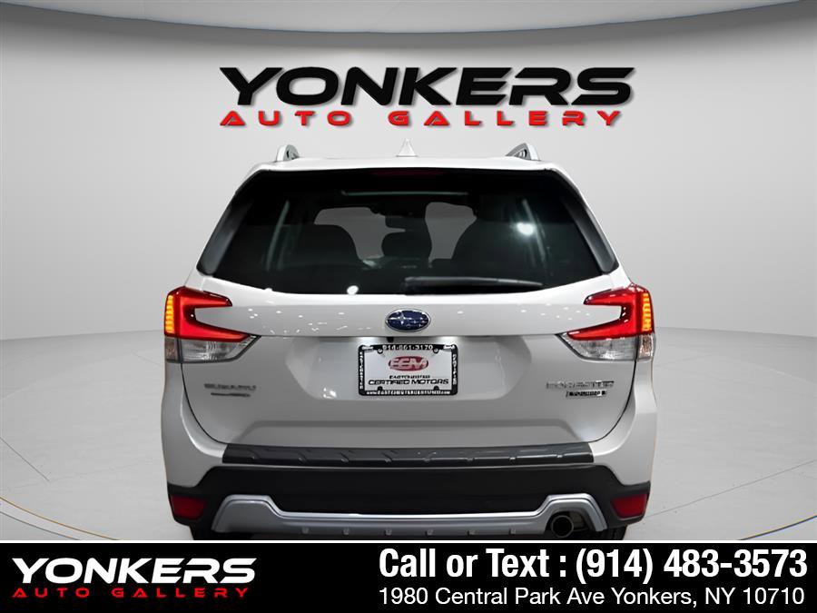 Used 2022 Subaru Forester Touring AWD/4WD image 4