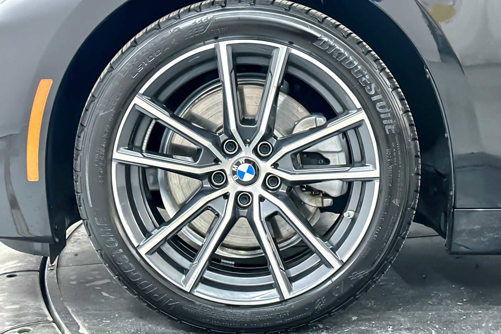 Used 2025 BMW 230i Coupe w/ Premium Package image 26