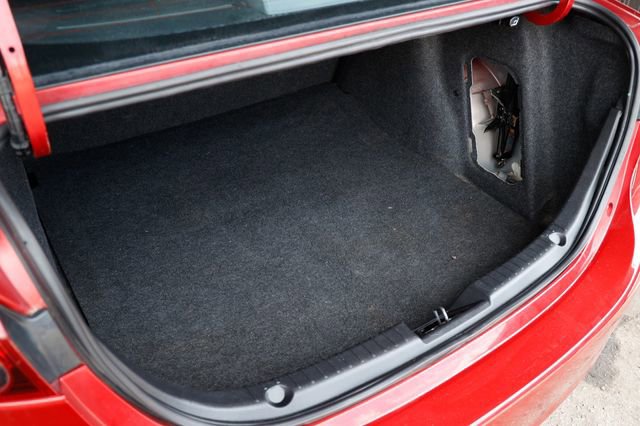 Used 2015 MAZDA MAZDA3 i SV image 25