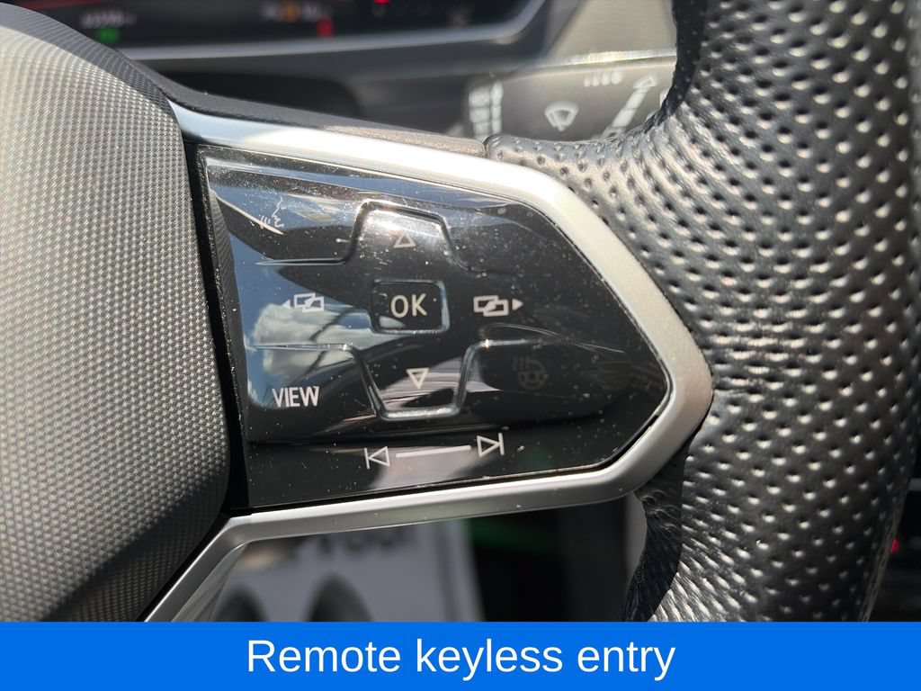 Used 2022 Volkswagen Tiguan SE R-Line AWD/4WD image 15