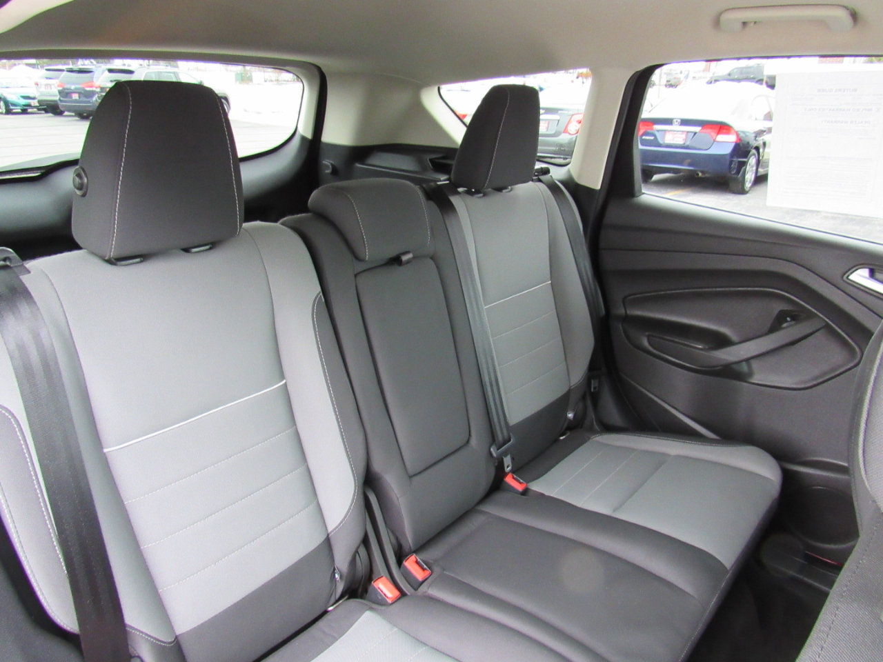 Used 2015 Ford Escape SE image 31
