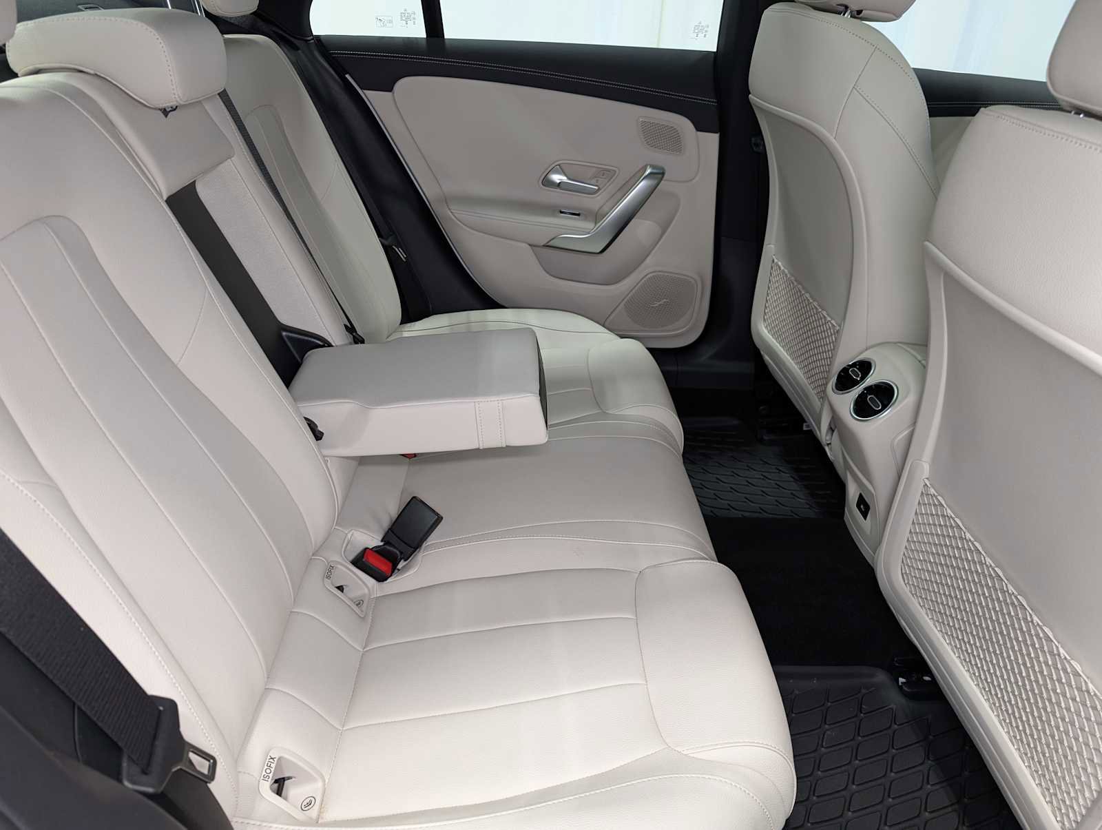 Certified 2025 Mercedes-Benz CLA 250 4MATIC image 37