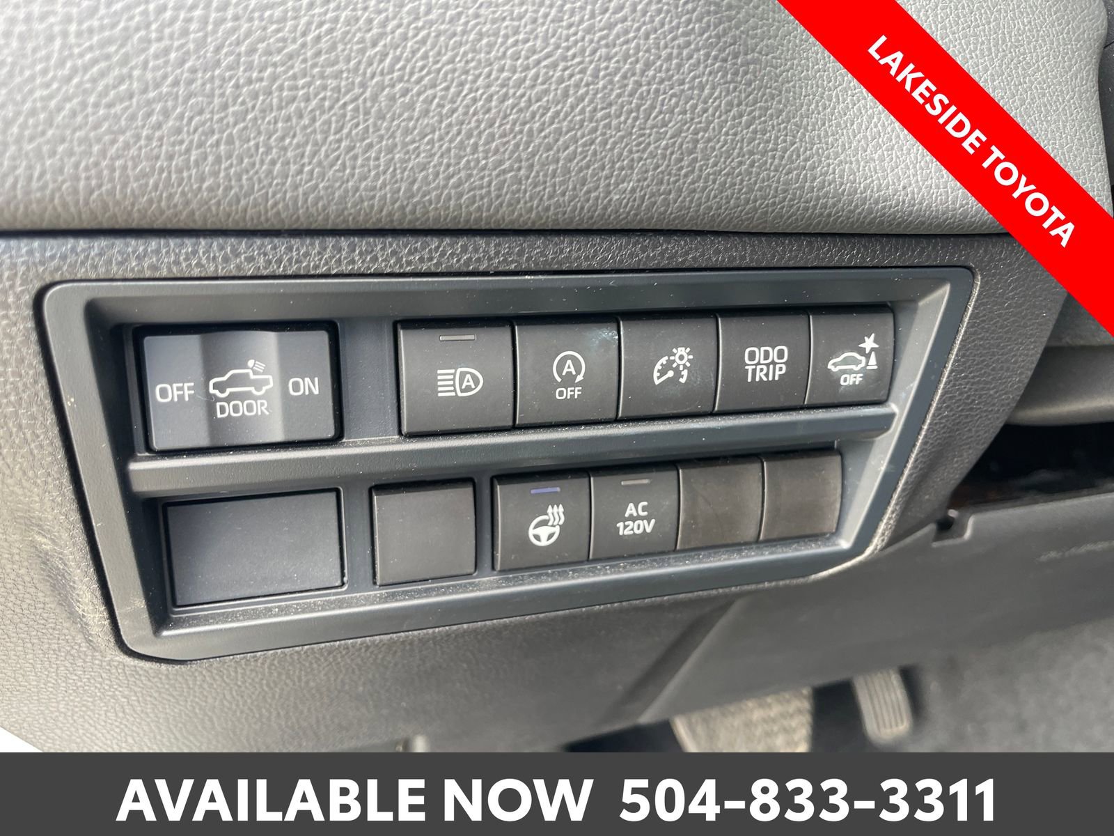 Used 2025 Toyota Tundra Limited AWD/4WD image 25