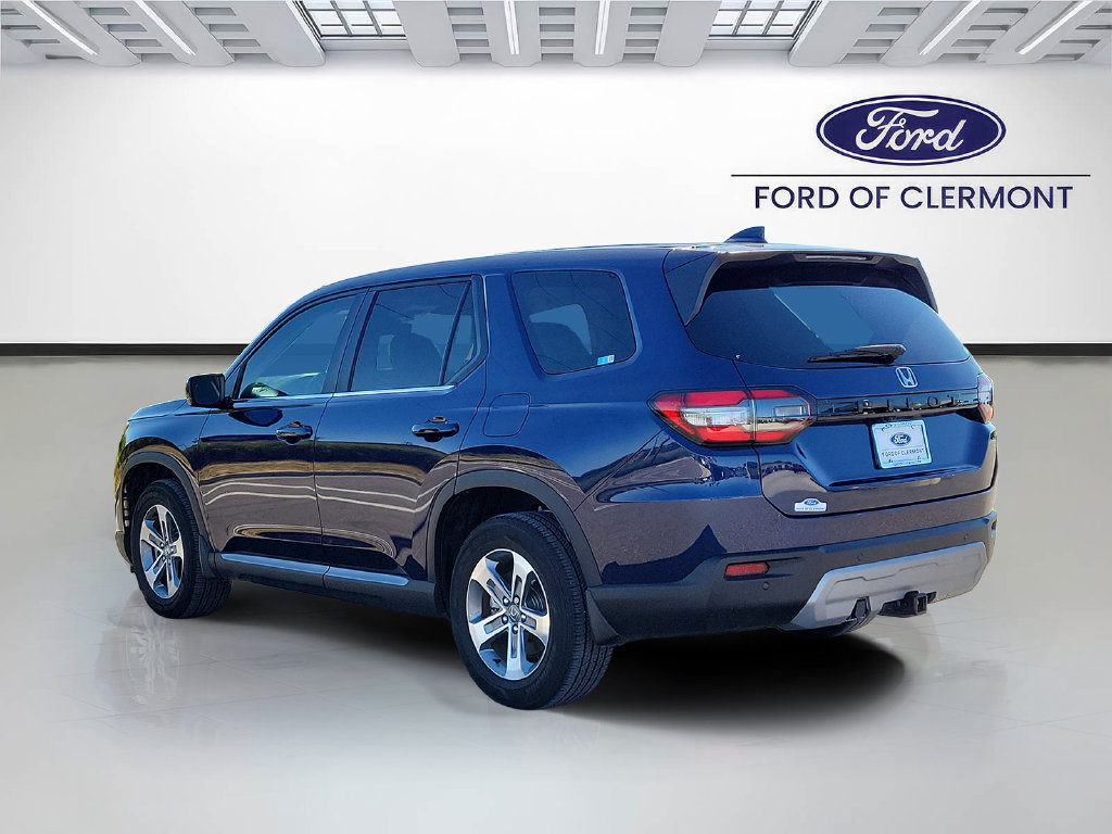 Used 2025 Honda Pilot EX-L image 3