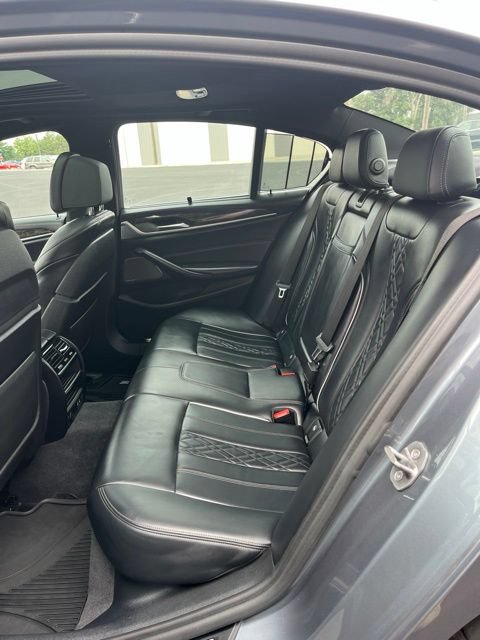 Used 2020 BMW M550i xDrive w/ Executive Package AWD/4WD image 28