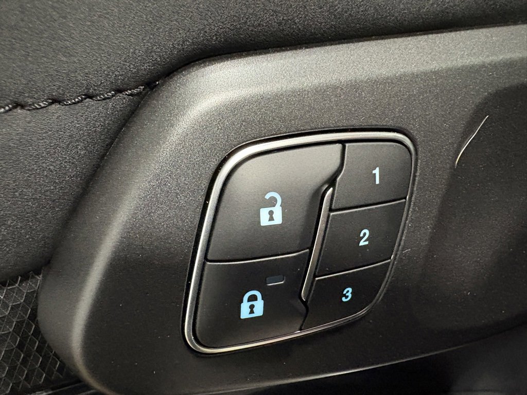 New 2025 Ford Ranger Raptor image 24