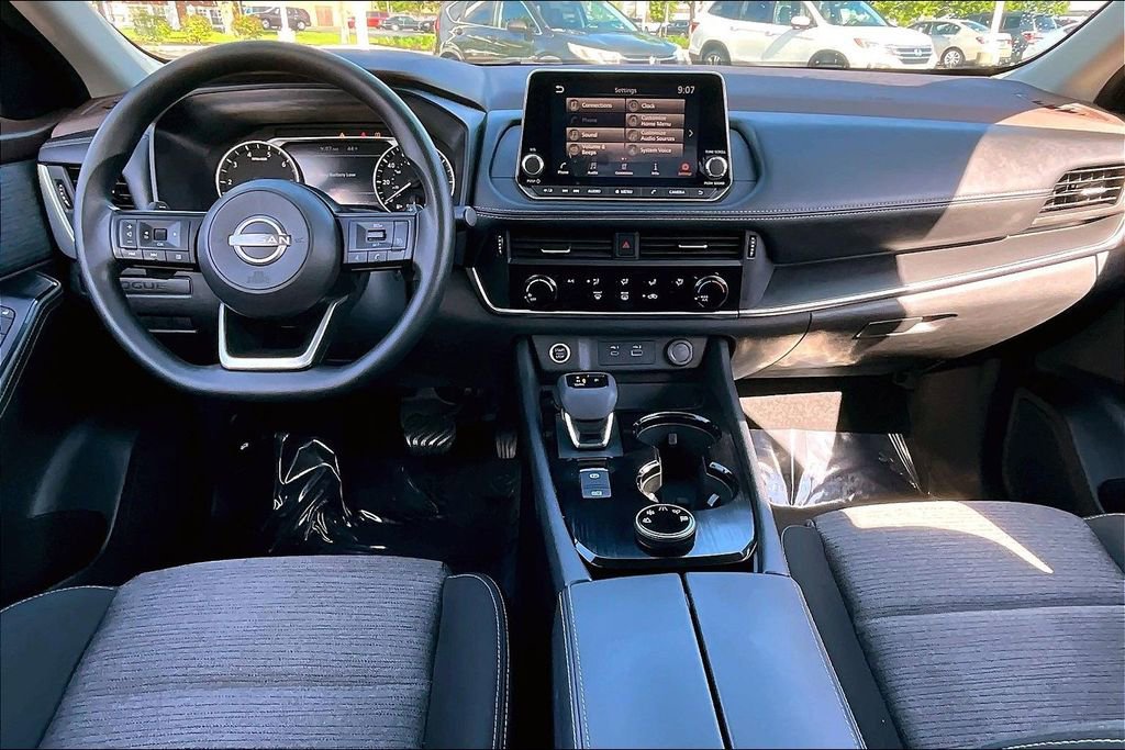 Used 2022 Nissan Rogue S AWD/4WD image 21