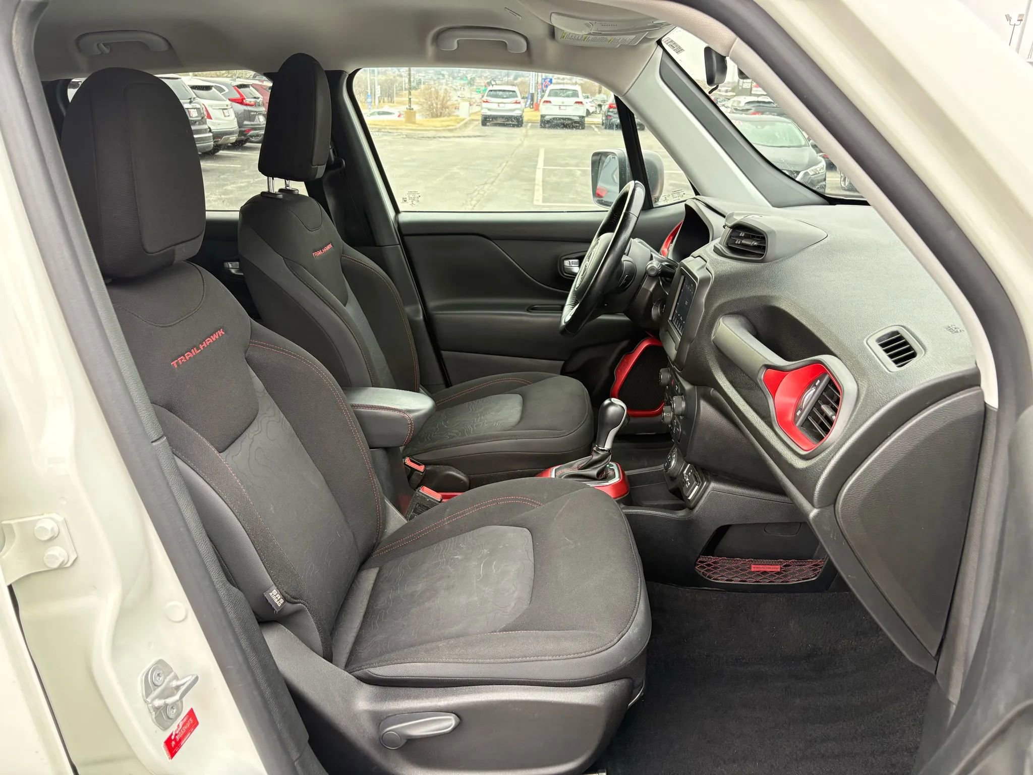 Used 2020 Jeep Renegade Trailhawk w/ Cold Weather Group image 17