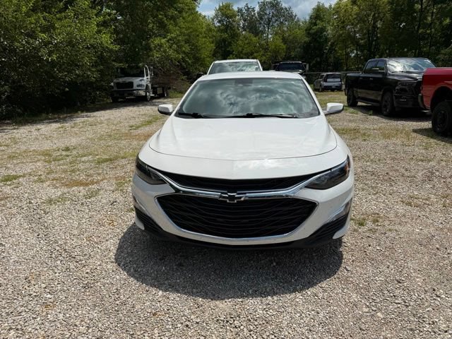 Used 2023 Chevrolet Malibu RS w/ LPO, Floor Liner Package FWD image 2
