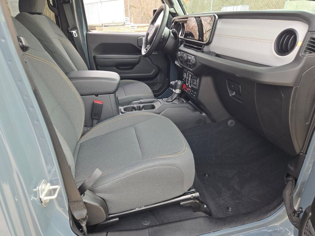 Used 2025 Jeep Wrangler Unlimited Sport S 4xe image 6