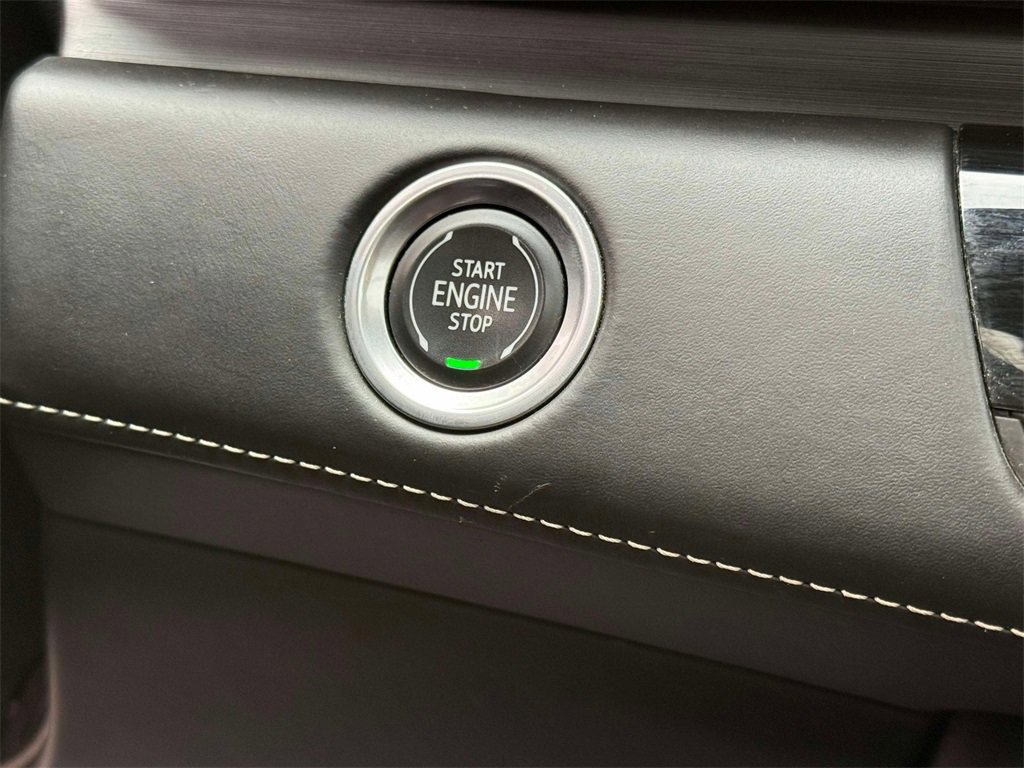 Used 2021 Cadillac Escalade Sport Platinum image 28