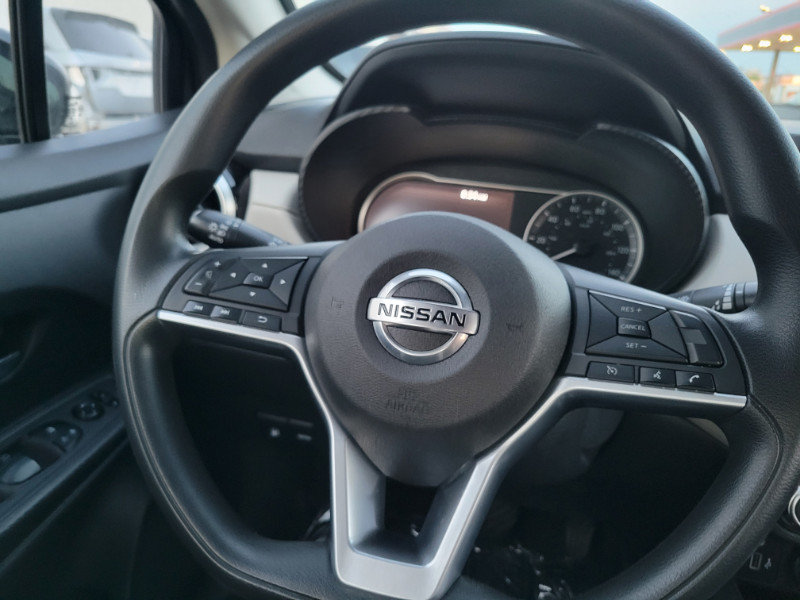 Used 2021 Nissan Versa SV FWD image 31