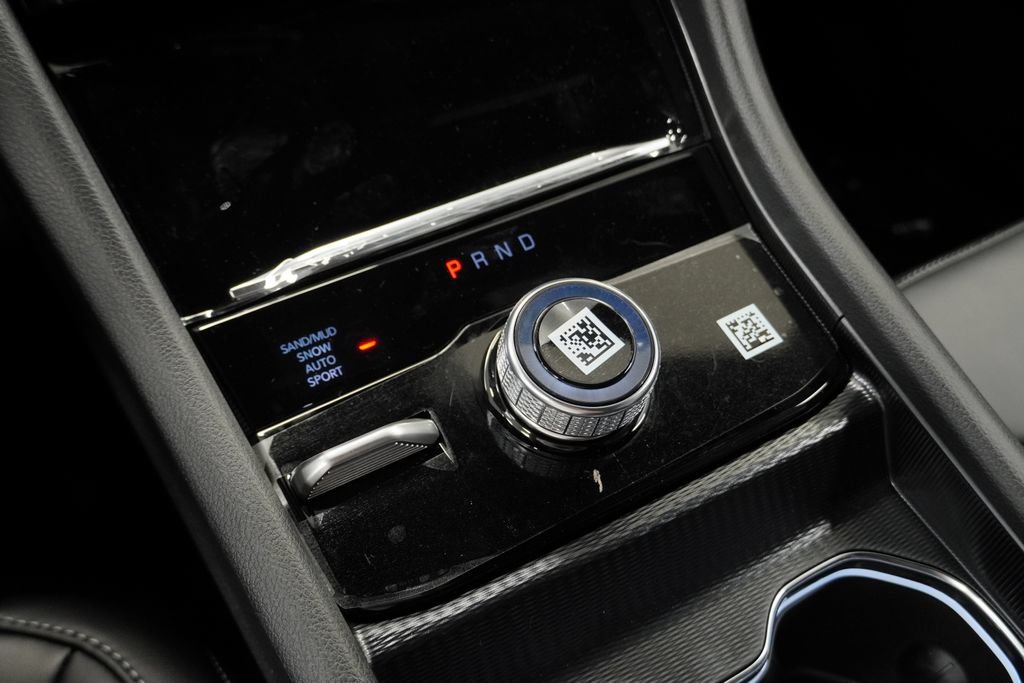 Used 2025 Jeep Grand Cherokee Limited AWD/4WD image 25