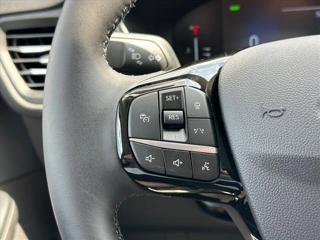Used 2024 Ford Escape SE image 17