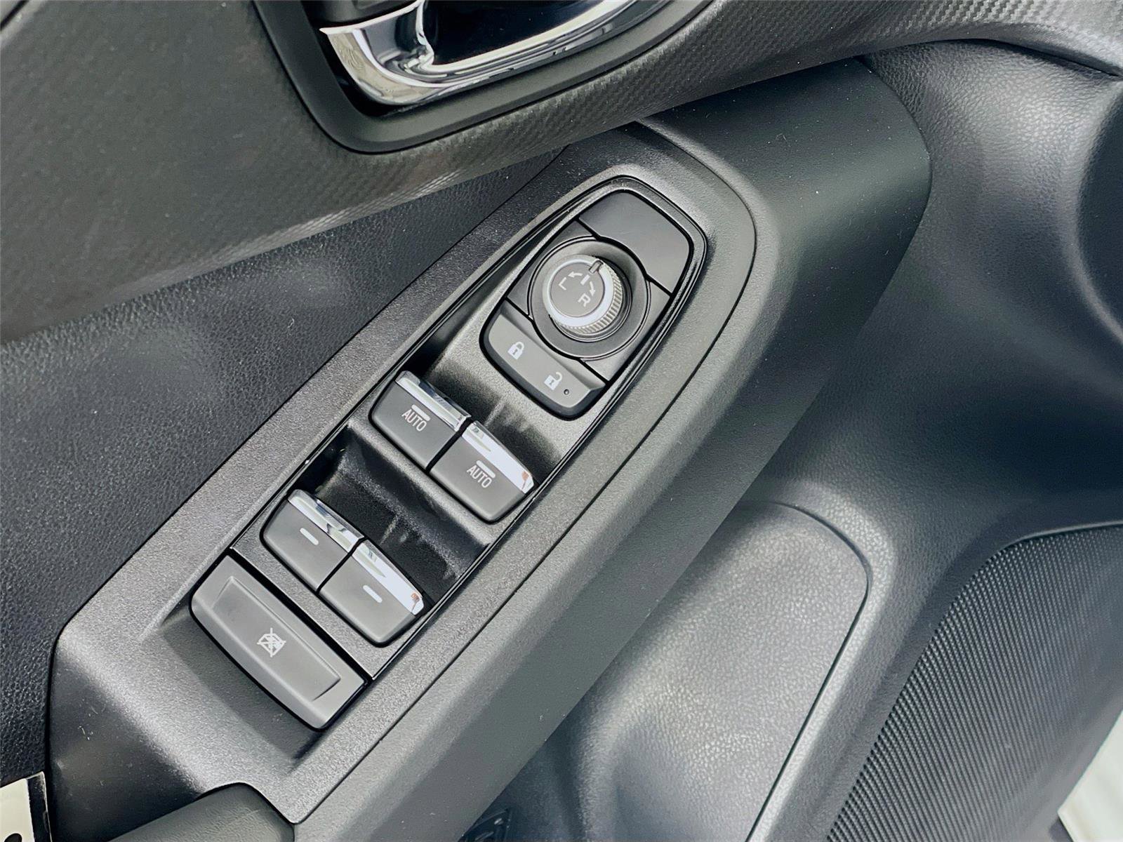 New 2026 Subaru Crosstrek 2.5i Limited image 16