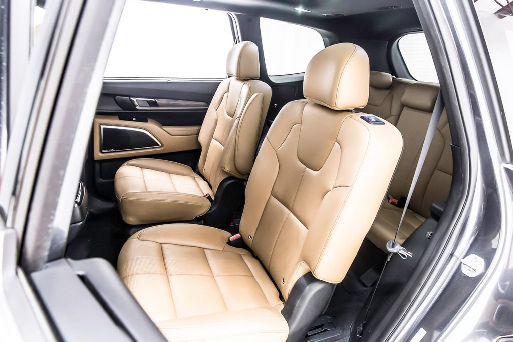 Used 2022 Kia Telluride SX w/ Towing Package FWD image 30