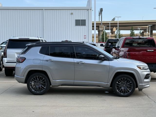 Used 2022 Jeep Compass High Altitude AWD/4WD image 3