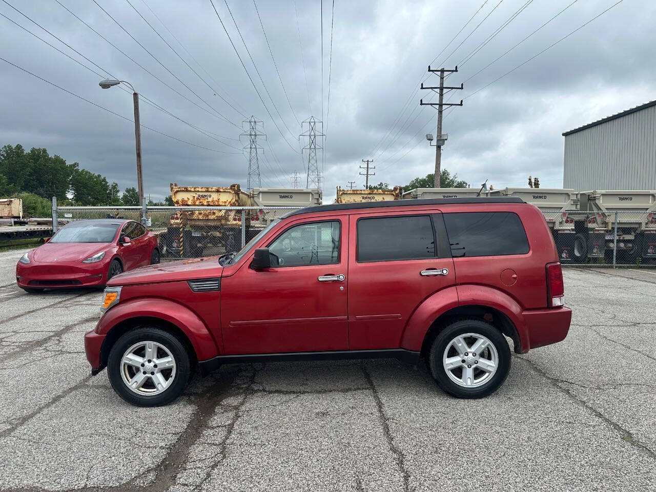Used 2007 Dodge Nitro SLT w/ Trailer Tow Group AWD/4WD image 2