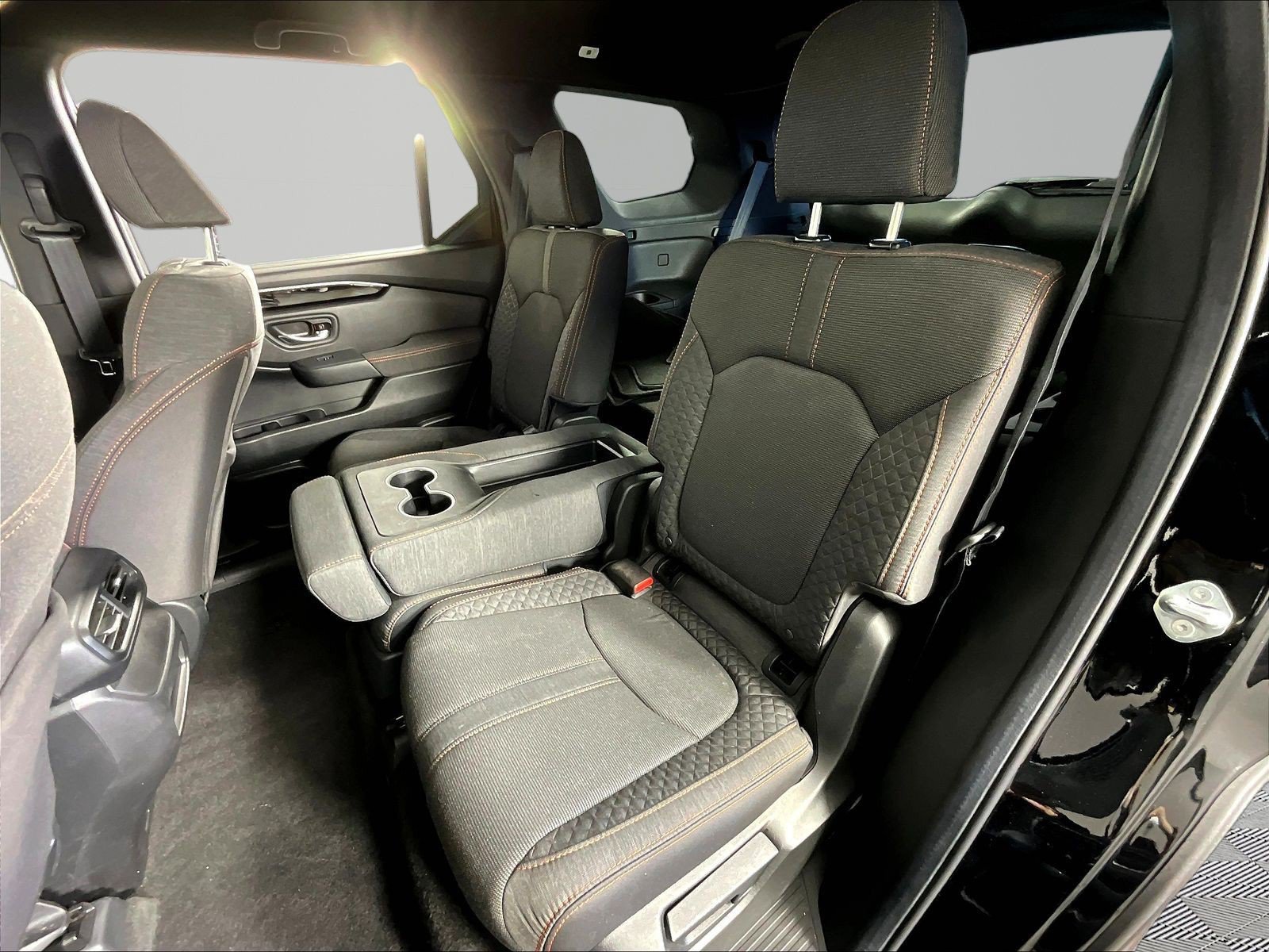 Used 2025 Honda Pilot Sport image 22
