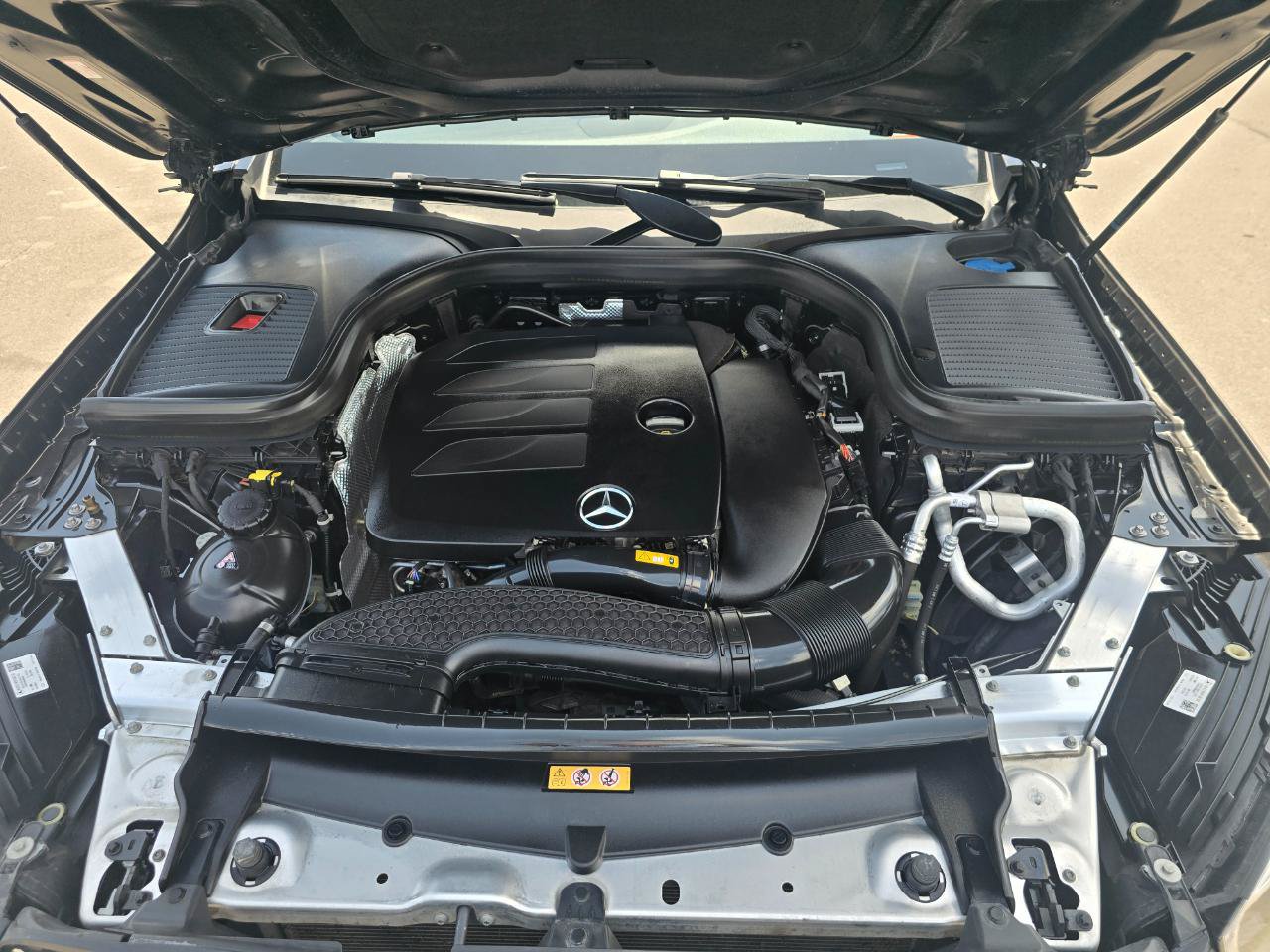 Used 2022 Mercedes-Benz GLC 300 4MATIC image 18